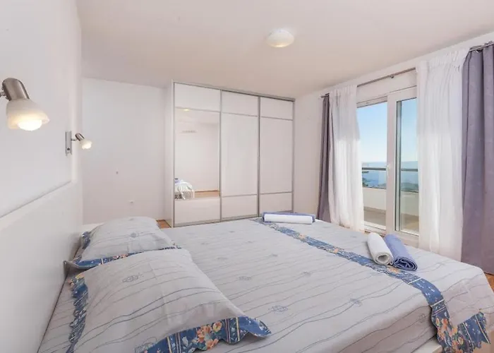 Malu ماكارسكا