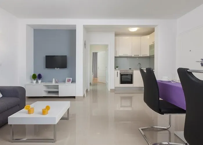 Malu ماكارسكا